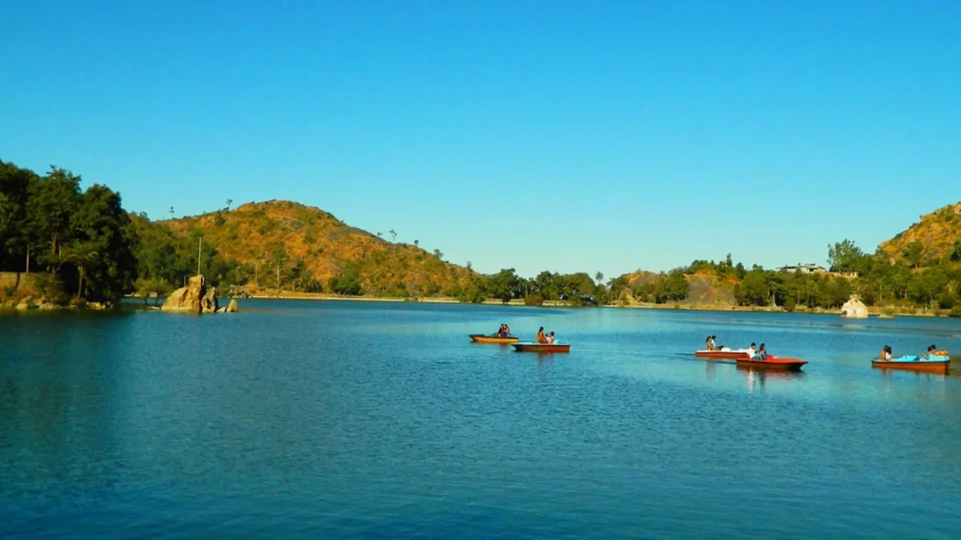 Udaipur to Mount Abu – A Refreshing Hill Station Escape
